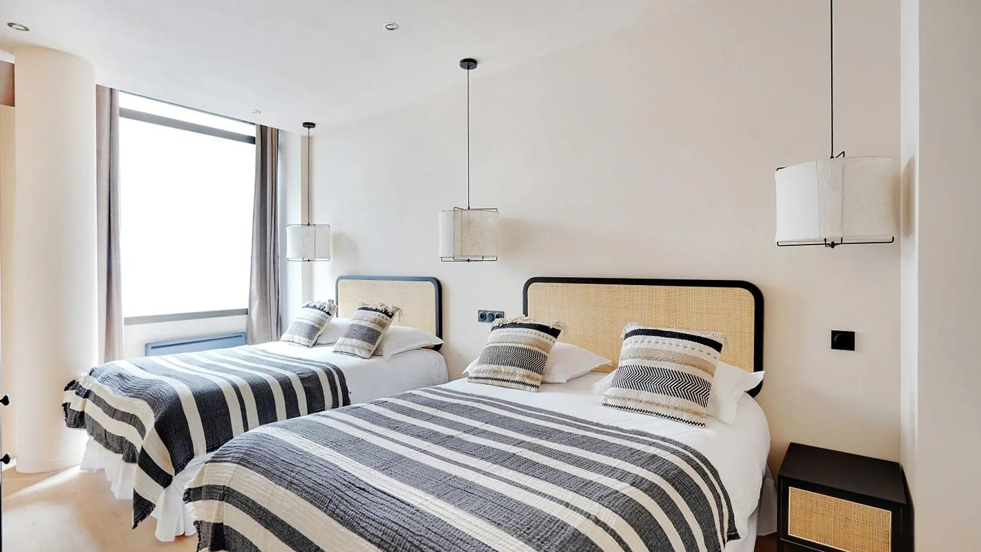Refurbished - 2bd-8p - Place D'italie Apartment *